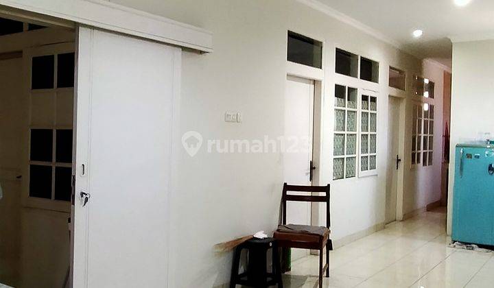 Rumah siap huni 2 lantai di kota dekat kuliner 2