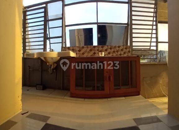 Rumah 2 lantai terawat sayap BKR dan Ciateul 1