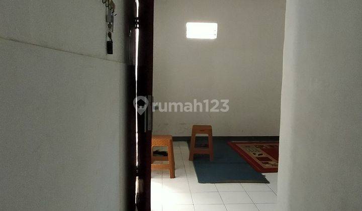 Rumah strategis 1½ lantai di sayap Moch.toha 2