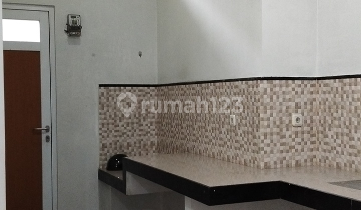 Rumah Siap Huni Lokasi Strategis di Kota 2