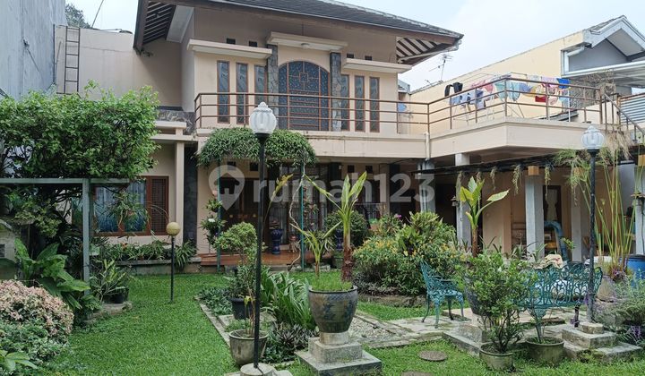 Rumah Antik Taman Luas Full Furnished Rumah Antik Taman Luas Full Furnished