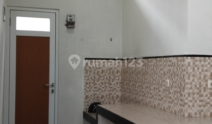 Rumah Strategis di Kota Sayap Bkr Rumah Strategis di Kota Sayap Bkr