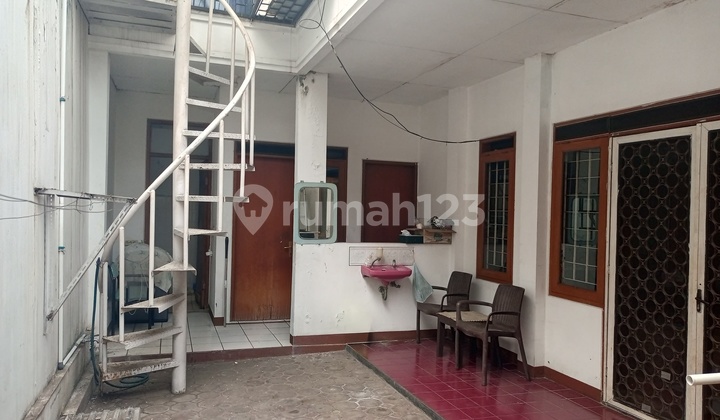 Rumah Luas Di Tengah Kota Bebas Banjir 1