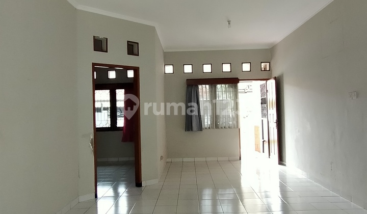 Rumah 3 Kamar Di Sayap Bkr, Sriwijaya 2