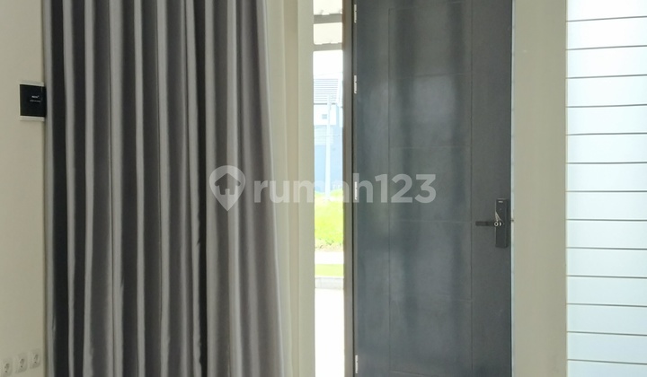 Semi-Furnished New Home Very Comfortable Semi-Furnished New Home Very Comfortable