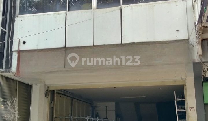 Two-Storey Shop House on Mainroad Lengkong Pungkur Karapitan Two-Storey Shop House on Mainroad Lengkong Pungkur Karapitan