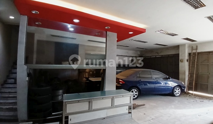 Dua Unit Ruko Tiga Lantai Di Mainroad Kota Bandung Dua Unit Ruko Tiga Lantai Di Mainroad Kota Bandung