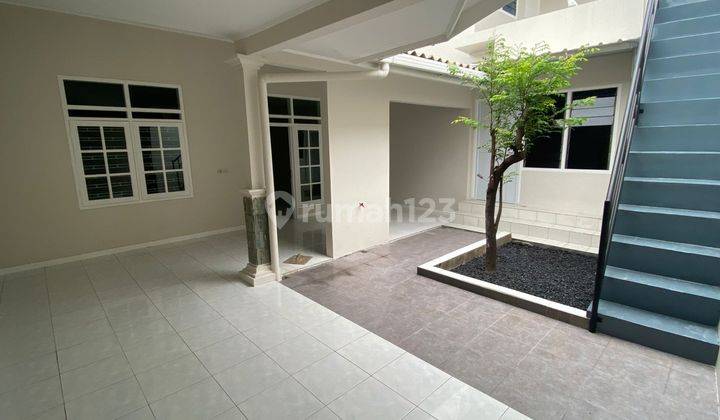 Rumah Di Karangayu Semarang  5