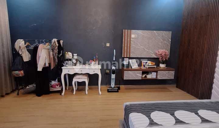 For Quick Sale, Terraced House in Tiban. 2