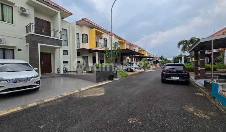For Quick Sale: 2-Story House in Batam Centre Diamond Palace 2