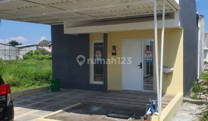 tampak depan jual cepat rumah modern siap
