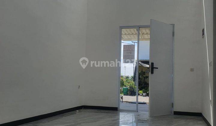 tampak depan jual cepat rumah modern siap