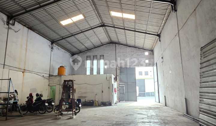For Rent 300 Million Warehouse 764m² at Tanrise South Gate Gedangan Sidoarjo For Rent 300 Million Warehouse 764m² at Tanrise South Gate Gedangan Sidoarjo