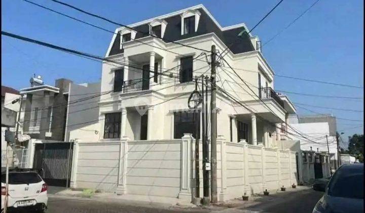 Dijual rumah baru American classic di citra garden 2 kalideres  1