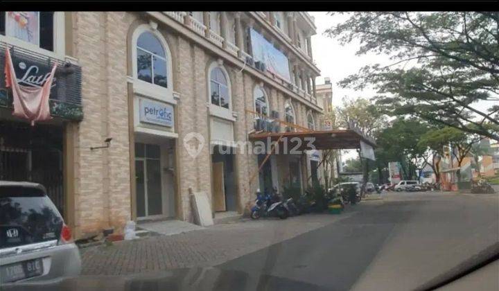 Dijual murah,BU Rukan siap huni di Boulevard GLC 2