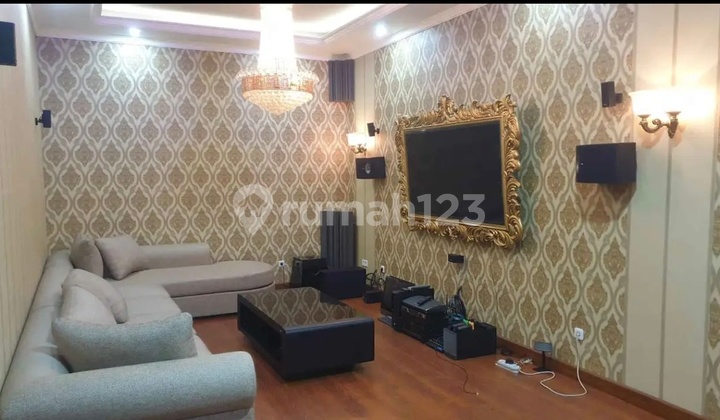 Rumah Siap Huni 3 Lantai Taman Royal Tangerang 2