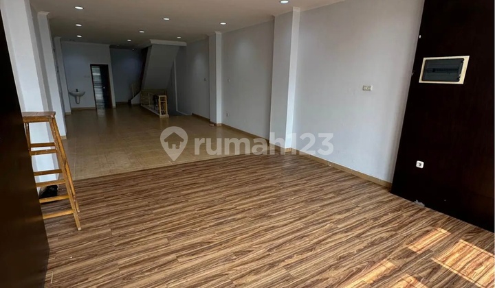 Ruko 3 Lantai Mutiara Taman Palem Cengkareng