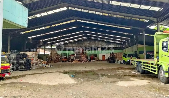Kranggan Jatisampurna Ready-to-Use Warehouse