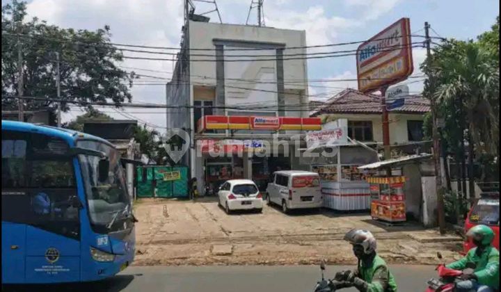 3.5-Story Ready-to-Use Shop House in Pinang Ranti 1