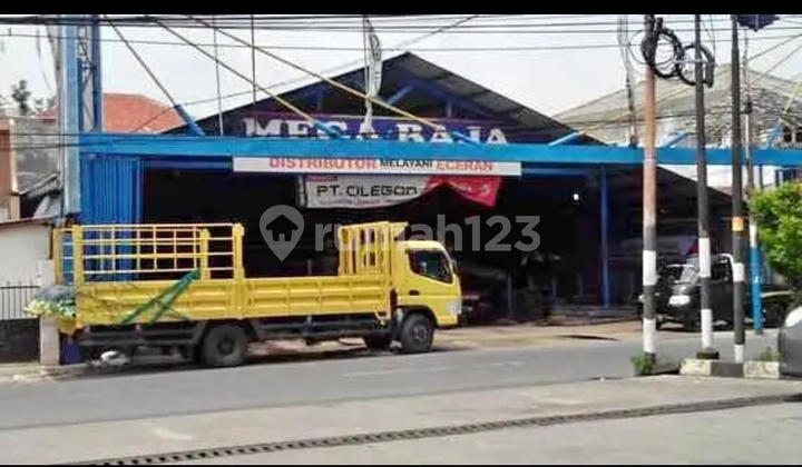 Lokasi Strategis Pinggir Jl Utama Condet