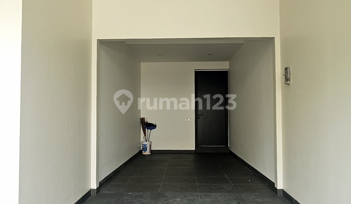 Rumah Siap Huni New Minimalis Modern di Puspita Loka B S D 2