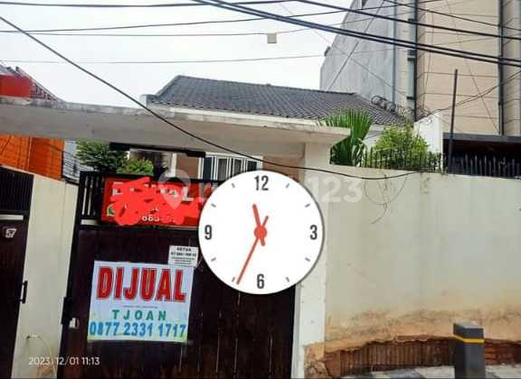 Rumah Hoki Sangat Strategis di Pinggir Jalan Wijaya Kebayoran Baru Jakarta Selatan Rumah Hoki Sangat Strategis di Pinggir Jalan Wijaya Kebayoran Baru Jakarta Selatan