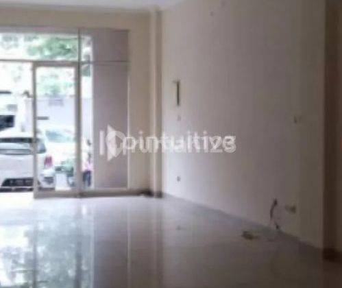 Dijual Ruko 3½ lantai siap huni di Green Lake City Cipondoh Tangerang 2