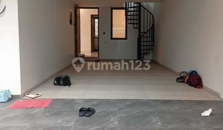 Rumah Baru Mewah Murah di Radio Dalam Jakarta Selatan 2