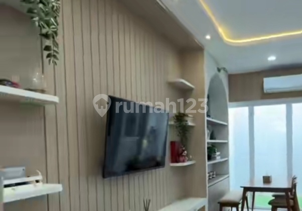 Affordable Luxury House in Green Lake City Cipondoh 2