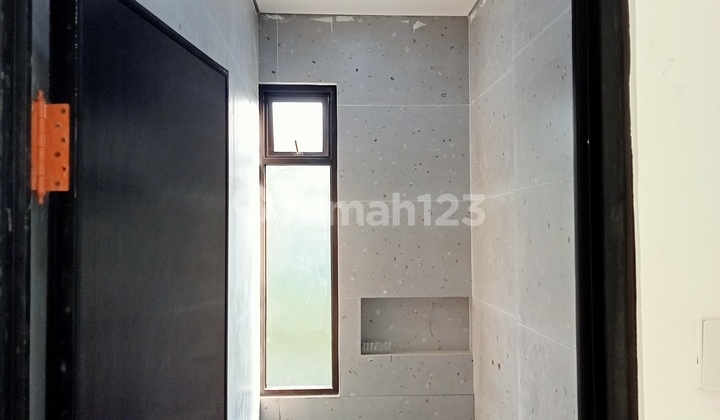 Rumah Baru 3 lantai di Citra 2 Ext  Jak Bar 1