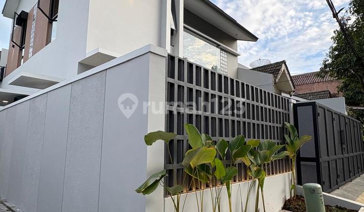 Rumah Baru 2 Lantai , Murah Jarang Ada Di Kencana Loka B S D 2