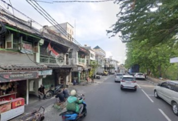Rumah Tua Di Pinggir Jln Utama Bebss Banjir Di Jakarta Barat 2