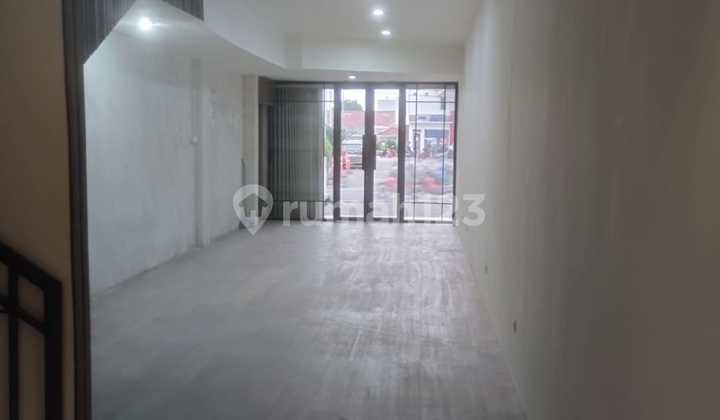 Business-Ready Shophouse in Radio Dalam, South Jakarta 2