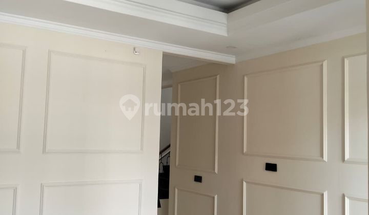 Rumah Baru 2 Lantai Murah Jarang Ada di Griya Loka BSD 2