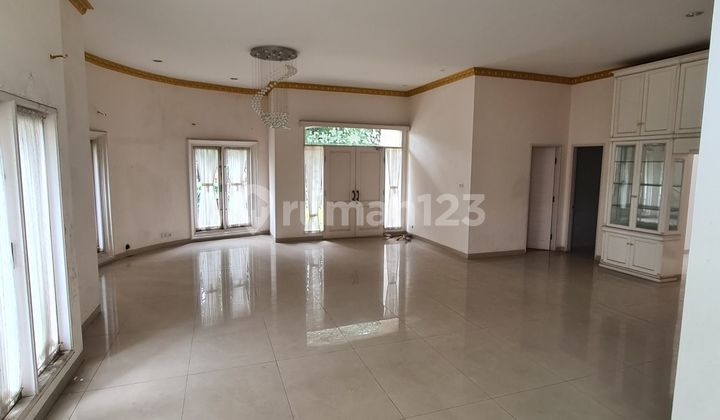 Dijual murah rumah di Sutera Kirana, Alam sutera. 2
