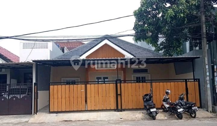For Sale House in Villa Melati Mas, Serpong, Suitable for Business.