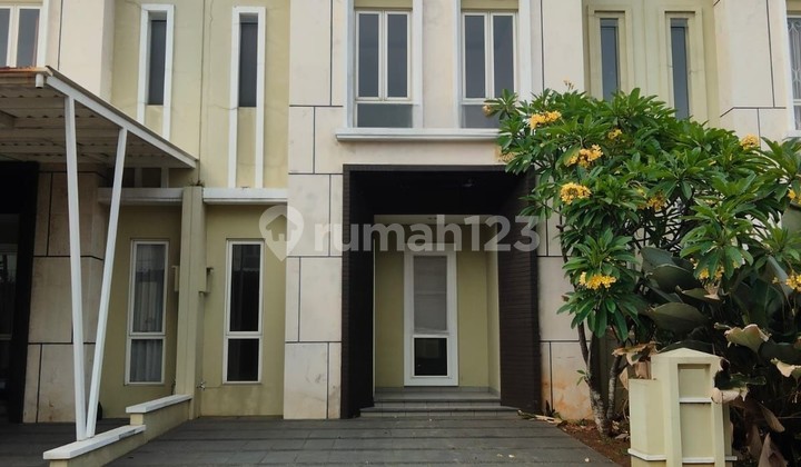 Cheap House for Sale in Sutera Leora, Alam Sutera.