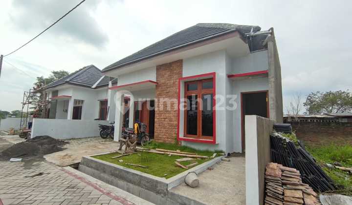 Rumah Proses Bangun Di Dekat Stasiun Klaten Hanya 440 Jt  1