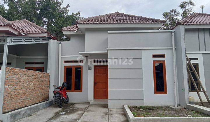 Rumah Minimalis Modern Dekat Gerbang Toll Prambanan 8
