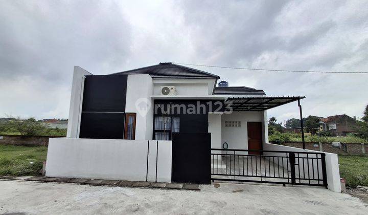  RUMAH MINIMALIS MODERN DI KLATEN – INVESTASI CERDAS, HUNIAN NYAMAN!  1