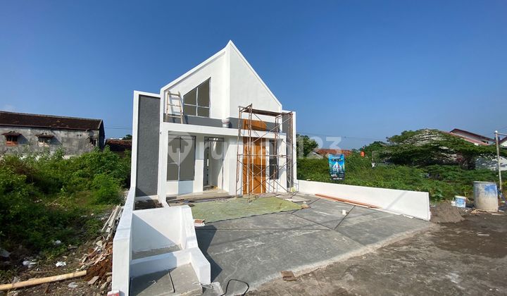 For Sale: Ready-to-Live 36/90m2 House Only 497 Million Negotiable KPR Ready Location 1.3 Km from Prambanan Terminal For Sale: Ready-to-Live 36/90m2 House Only 497 Million Negotiable KPR Ready Location 1.3 Km from Prambanan Terminal