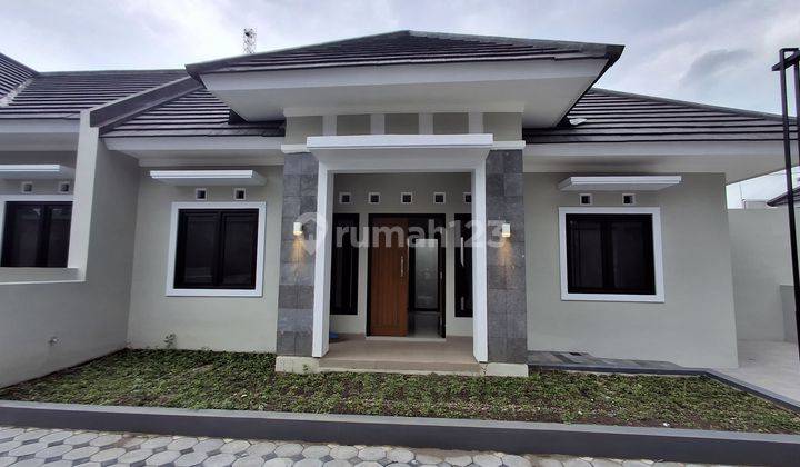  Rumah Modern Limasan di Kalasan Sleman Hunian Penuh Cerita Gaya  1