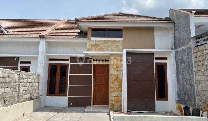 Jual Rumah Siap Huni Lokasi Strategis 200 Meter Ke Jl.jogja Solo di Klaten Cuma 395Jt