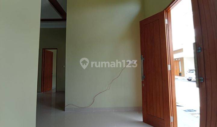 Jual Rumah Minimalis Modern Atap Limasan Type 70 131m2 di Mlati Sleman Dekat Samsat Sleman 2