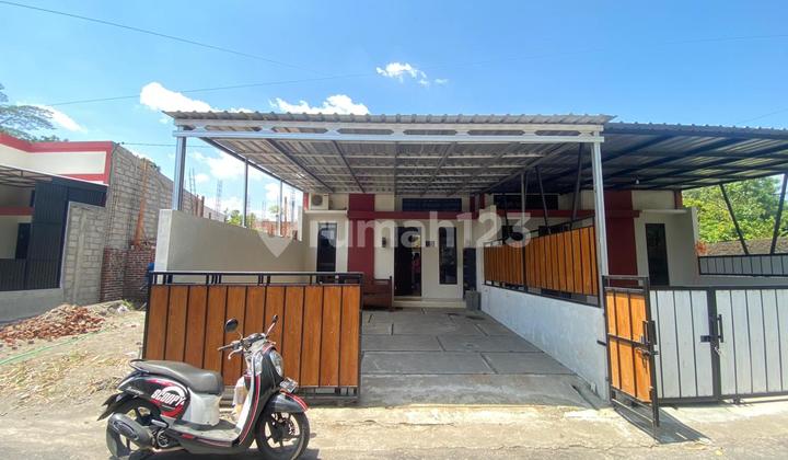 300 Million Can Still Get a Ready-to-Occupy House in Manisrenggo Klaten with SHM, Type 30/68m2, 2 Bedrooms + 1 Living Room 300 Million Can Still Get a Ready-to-Occupy House in Manisrenggo Klaten with SHM, Type 30/68m2, 2 Bedrooms + 1 Living Room