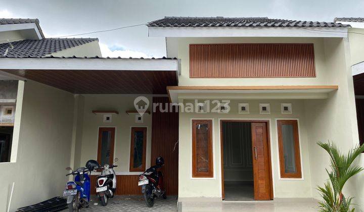 JUAL RUMAH SIAP HUNI TYPE LUAS 66/94m2 di SLEMAN DEKAT EXIT TOL JOGJA SOLO 1