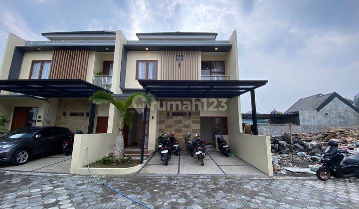 Jual Rumah Megah Siap Huni Type 100 77m2 di Sleman Dekat Jl.jogja Solo 1