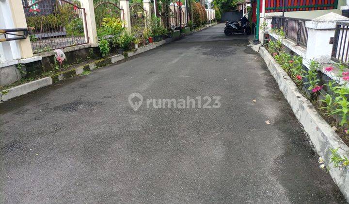 Rumah Besar dan Luas 2 Lantai Dalam Perumahan 9