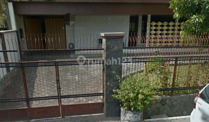 Bangunan Strategis dan Luas Cocok Untuk Kantor 1