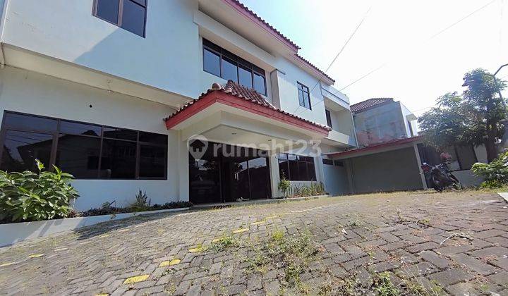 Rumah Kantor Besar dan Parkir Super Luas, Strategis 2